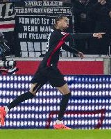 记者：曼联正认真考虑签埃基蒂克，法兰克福要价8000万欧